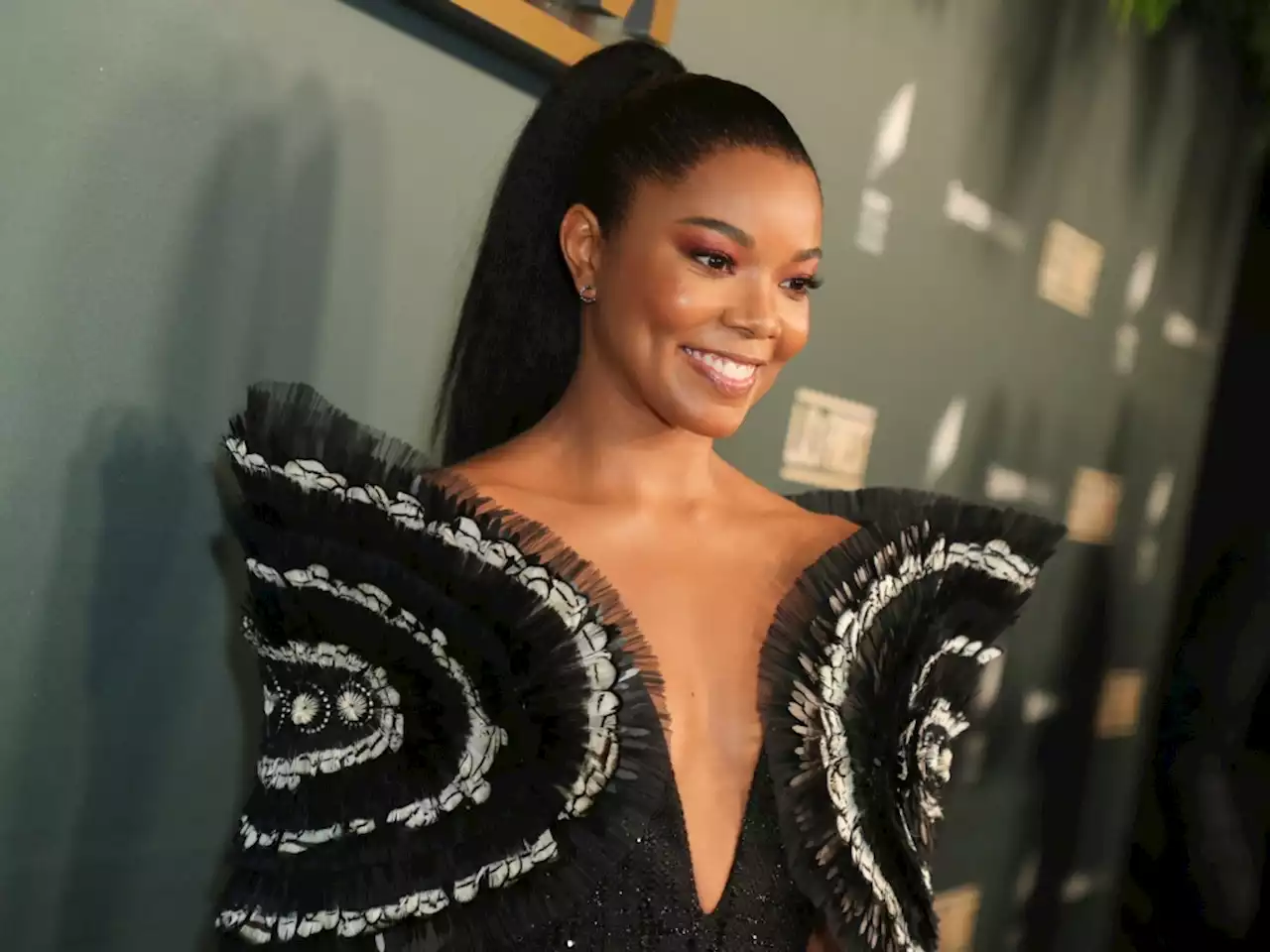 Gabrielle Union's Go-To Serum Is This Surprisingly Affordable & Transformative Oil She Calls a ‘Godsend’