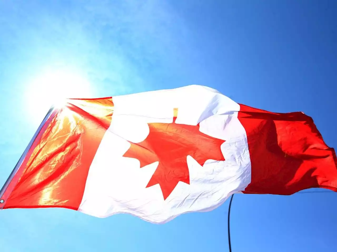 Letter: Inverted Canadian flag in Saskatchewan town a benign display