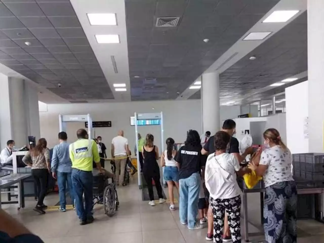 German Vargas Lleras denunció agresión a su hija en el aeropuerto de Santa Marta