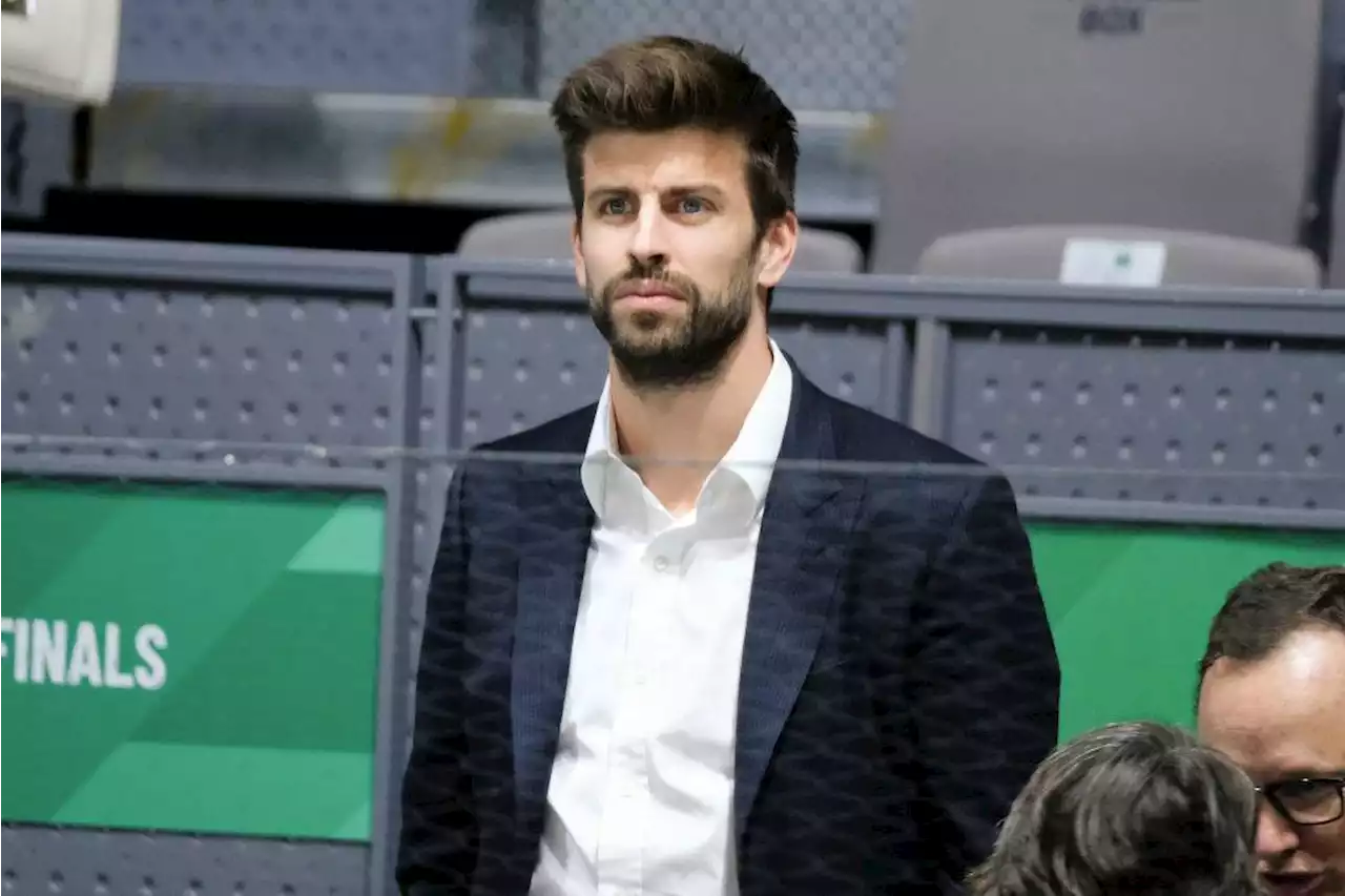 Video: Piqué conduce un Renault Twingo en respuesta a Shakira