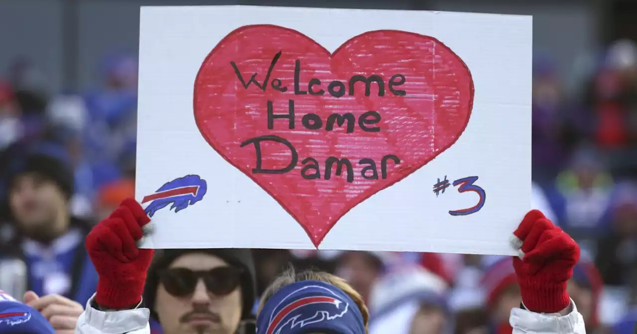 Hamlin cheers on Bills from home, says 'heart is with' team