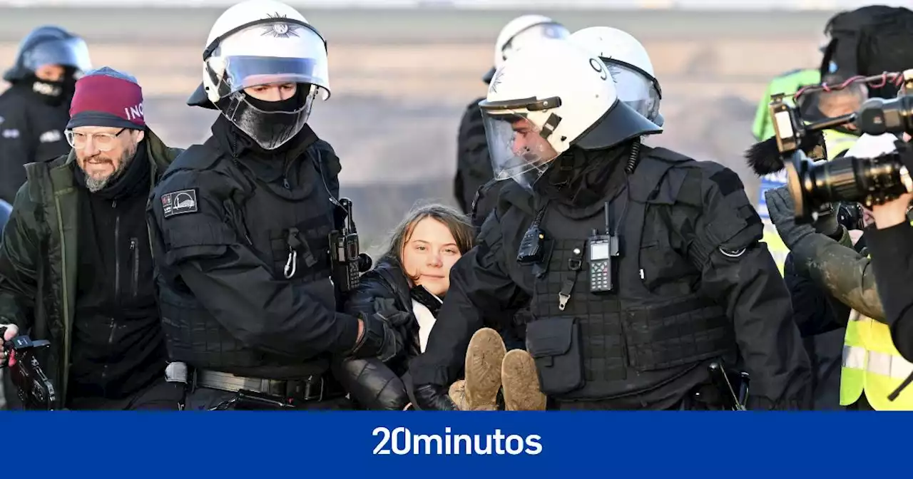 Desalojada a la fuerza Greta Thunberg en una protesta contra la ampliación de una mina de lignito en Alemania