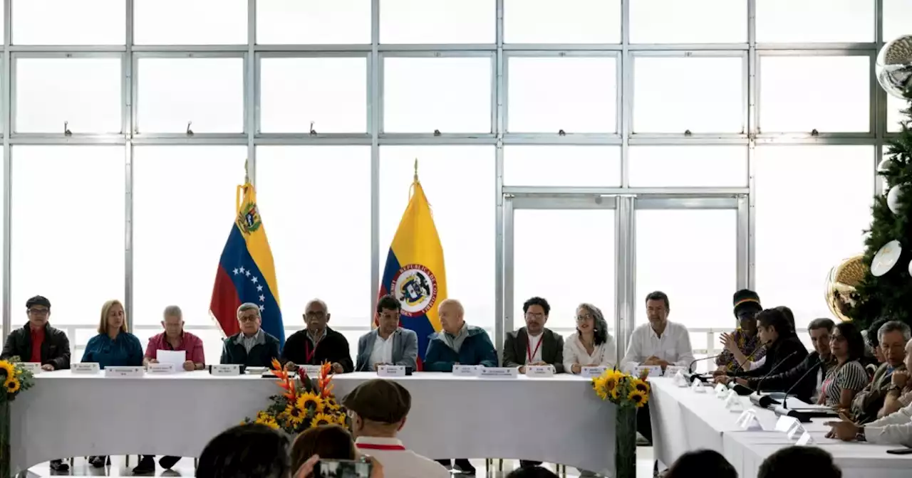 Delegaciones del Gobierno y ELN ya están en Caracas para reunión extraordinaria