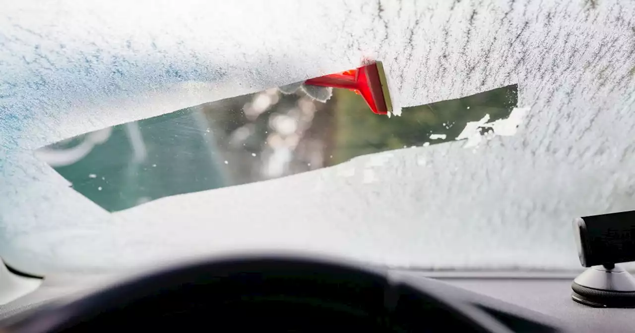 Police warning to Scots drivers defrosting icy motors as spate of cars stolen