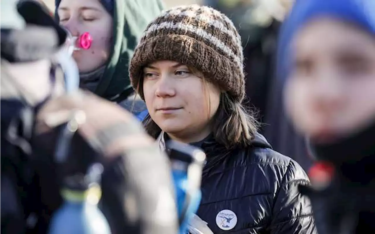 Detienen a Greta Thunberg en protestas contra una mina de carbón en Alemania