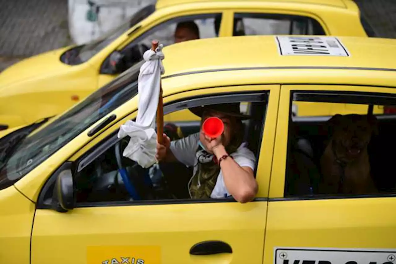 Taxistas no harán bloqueos en Bogotá, pero entrarán en paro escalonado