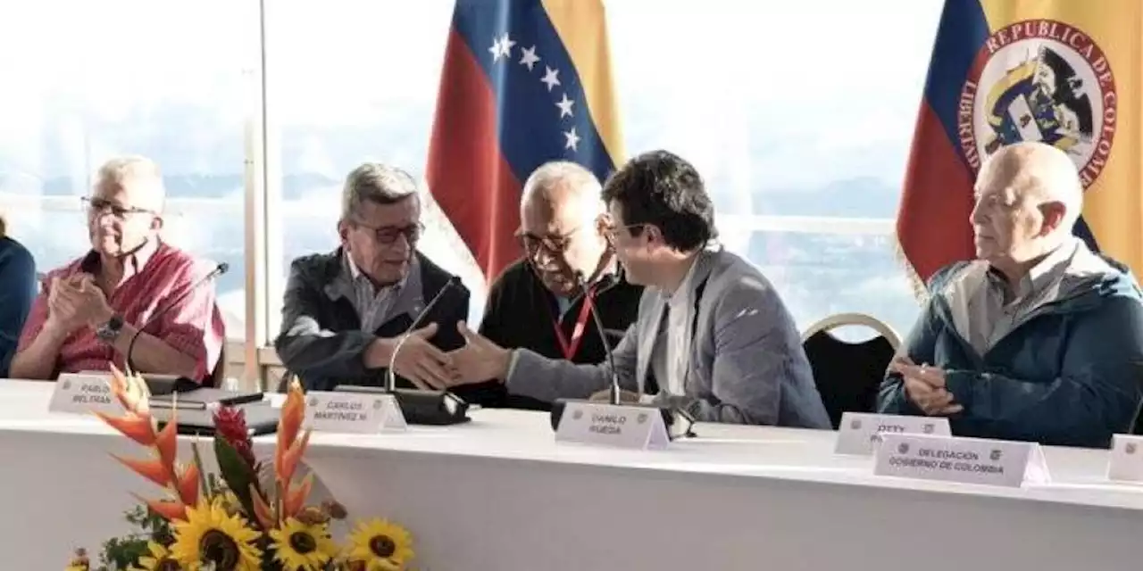 Gobierno y Eln: delegaciones ya están en Caracas para la reunión del miércoles