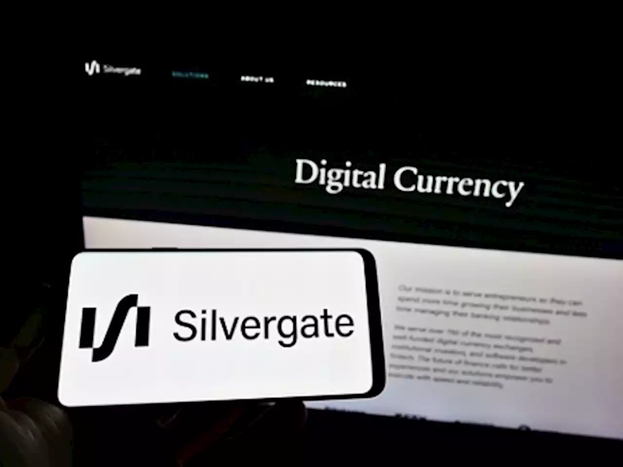 Silvergate price spikes 28% despite $1 billion net loss in Q4 2023