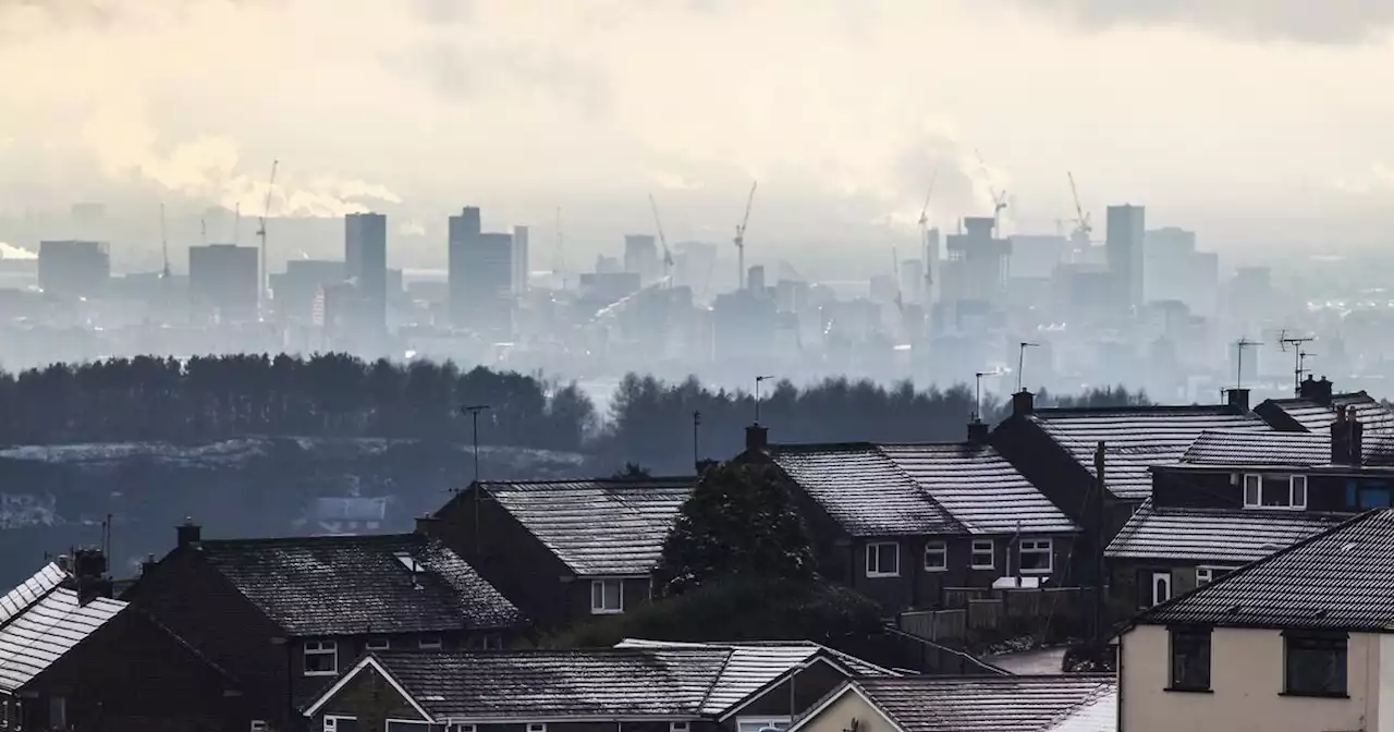 Snow forecast to fall across Greater Manchester TONIGHT as cold snap continues