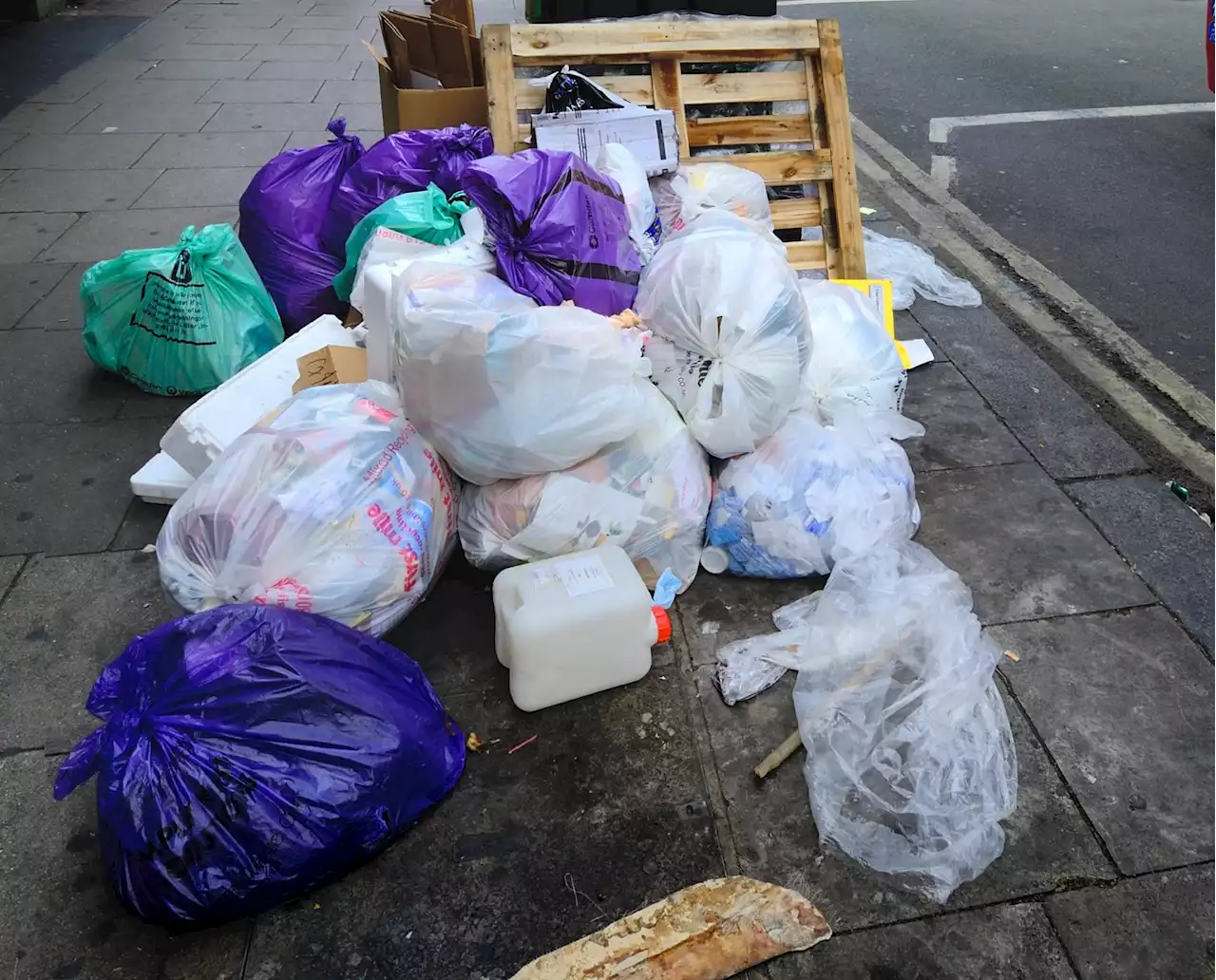 'No consequences' for people who are illegal dumping, councillor says | Newstalk