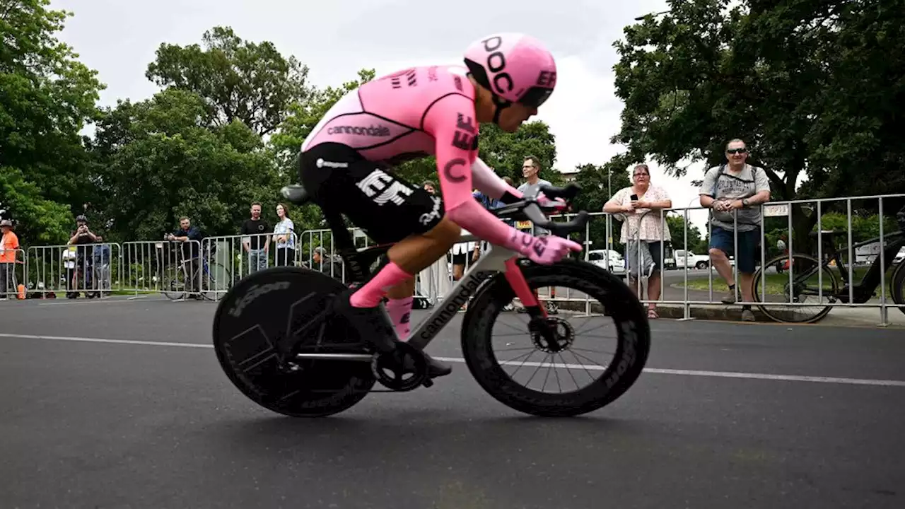 Wielerjaar nu ook begonnen bij de mannen: Bettiol wint proloog Down Under