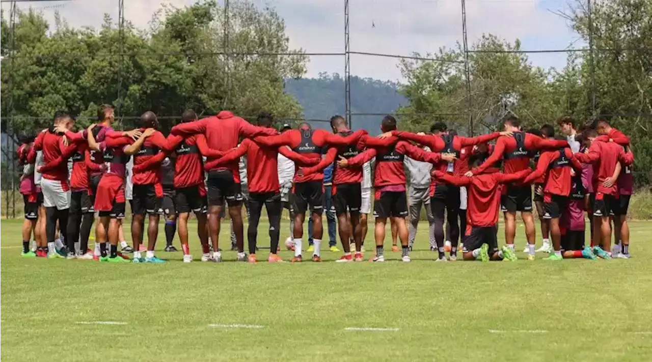 Eduardo Méndez explotó contra un jugador del cuadro cardenal: 'Santa Fe no es segundo plato'