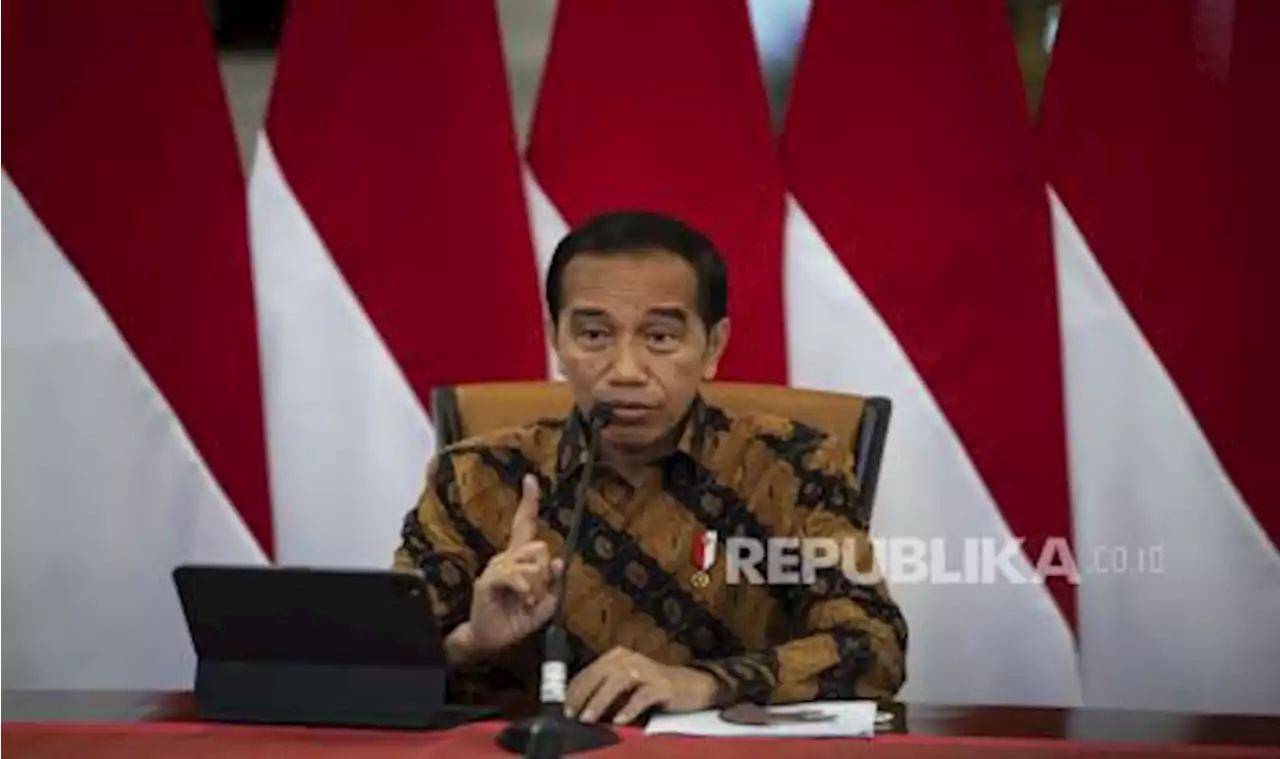 APBD Rp 123 Triliun |em|Ngendap|/em| di Bank, Jokowi Sentil Kepala Daerah |Republika Online