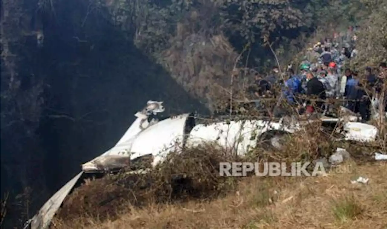 Tim Penyelamat Lanjutkan Pencarian Korban Jatuhnya Yeti Airlines Dengan Drone |Republika Online