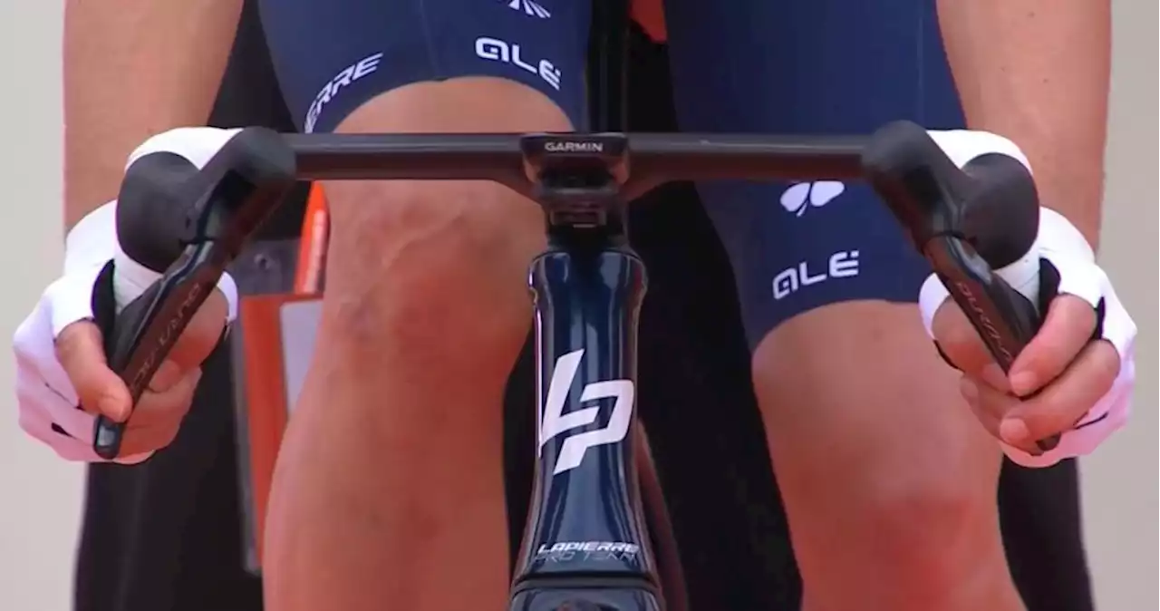 Has the peloton found an aero loophole to the UCI's minimum bar width rule?