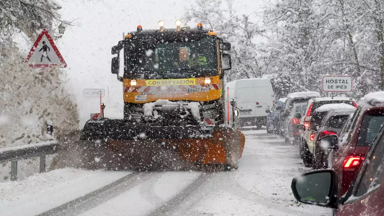 El temporal Fien trae viento, nieve, lluvia y mala mar