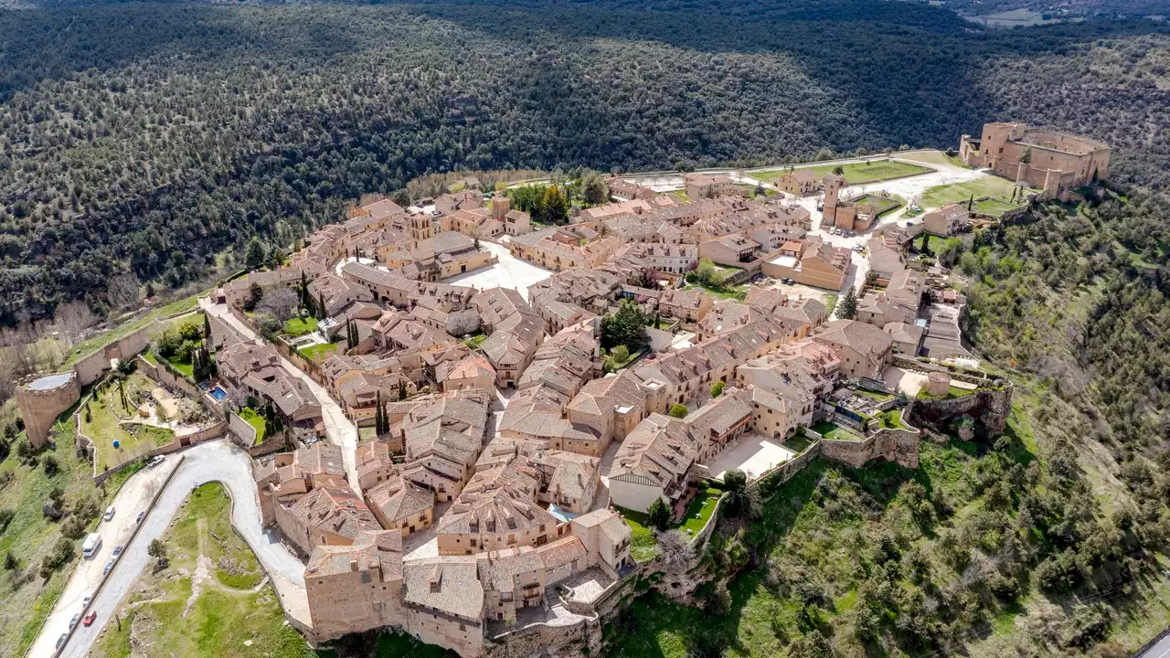 El pueblo mejor situado de España para viajar desde cualquier punto