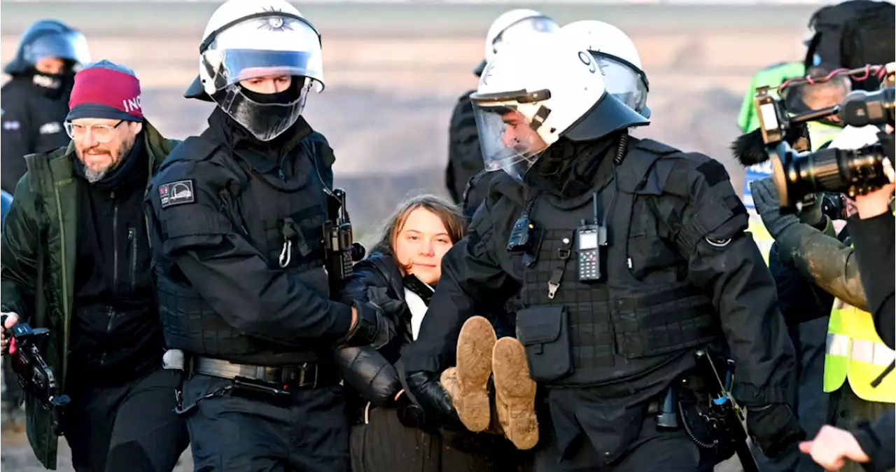 VIDEO: Policía de Alemania retiene a activista Greta Thunberg en protesta contra mina