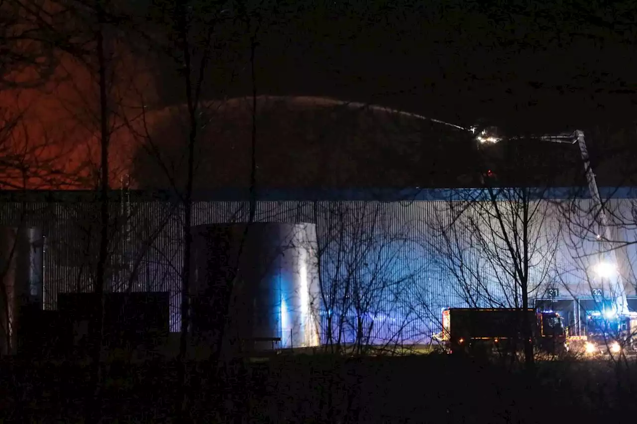 Rouen : l’incendie dans un bâtiment de Bolloré Logistics est circonscrit