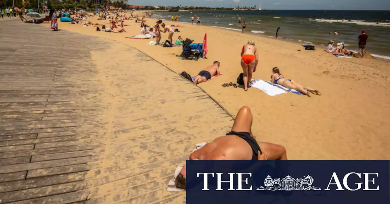 Scorching temperatures across Victoria prompt warning for swimmers