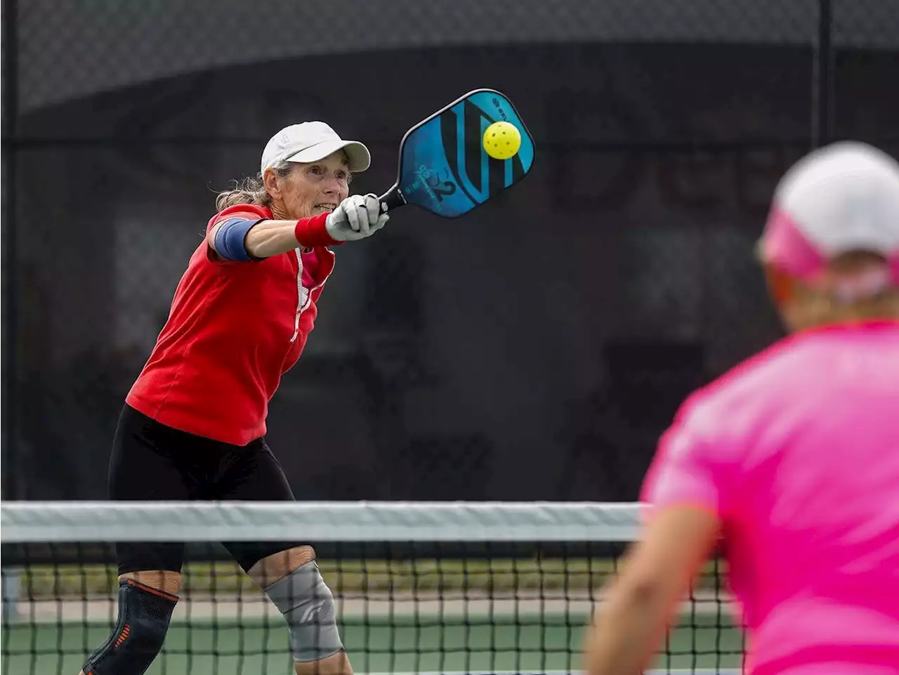 Pickleball craze has Canadians of all ages headed for court