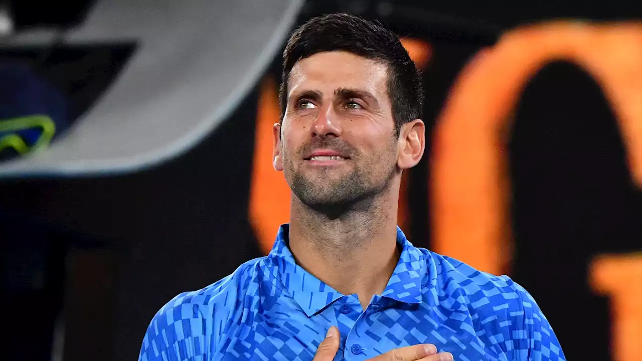 Djokovic tiene emotivo reencuentro con Australia tras problema migratorio