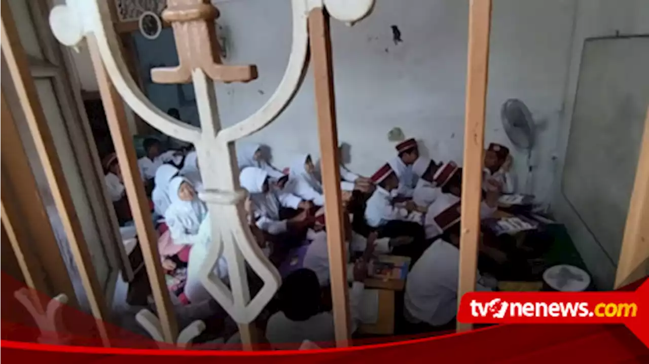 Ratusan Murid SD di Surabaya Terpaksa Belajar di Rumah Guru dan Kontrakan karena Sekolahnya Disegel