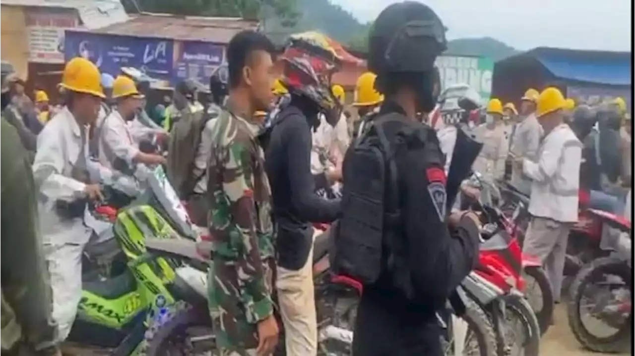 Ratusan Pekerja PT GNI Kembali Bekerja, TNI-Polisi Bersenjata Laras Panjang Berjaga