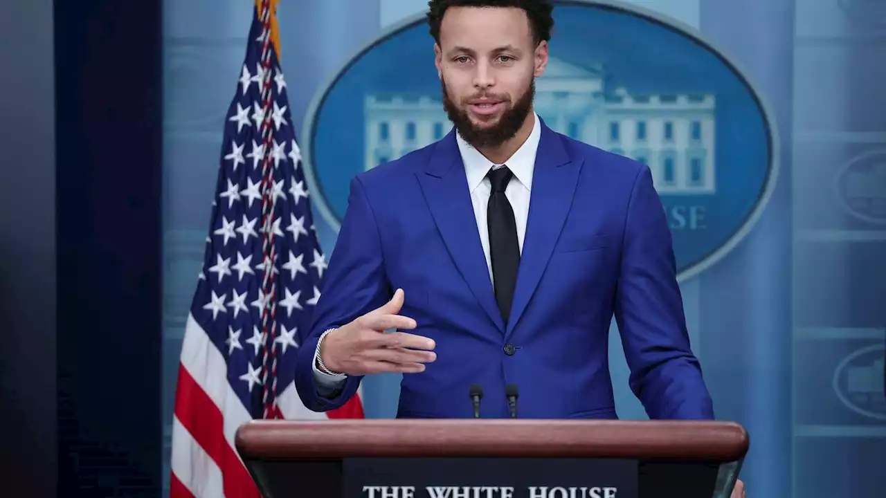 Steph Curry thanks President Biden for bringing Brittney Griner home during Warriors' White House visit