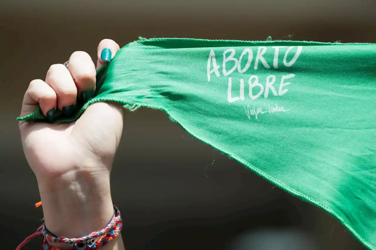 Colombia adopta regulación única para 'atención integral en salud' del aborto