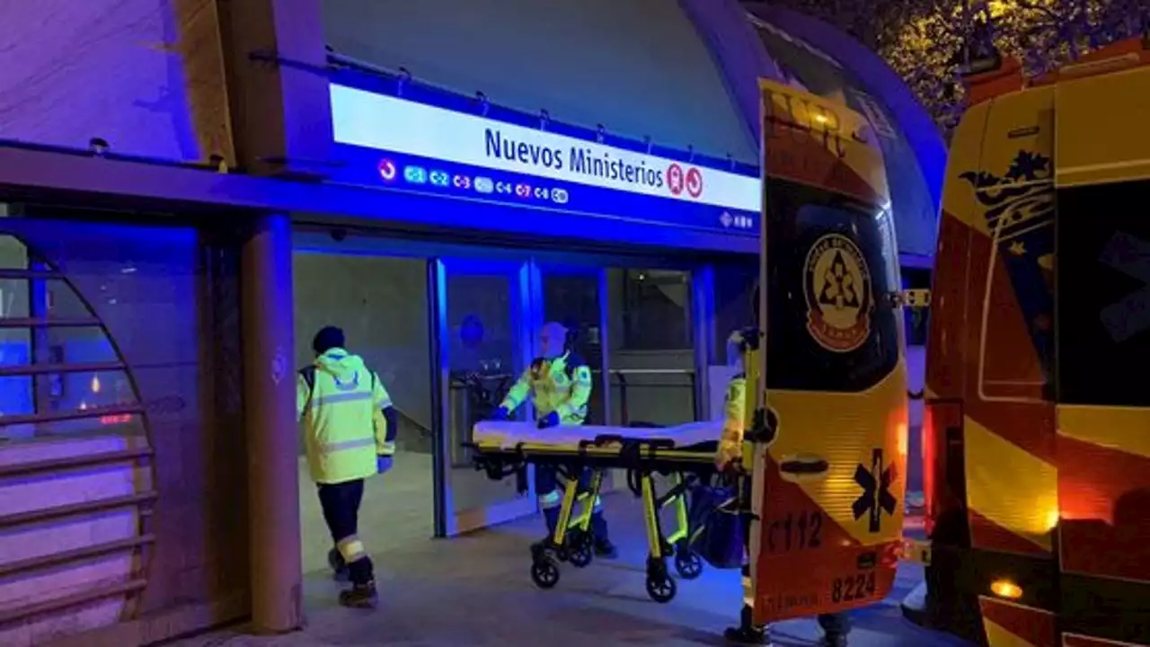 Una joven acaba hospitalizada tras ser agredida en el metro de Batán: es el segundo ataque en menos de un mes