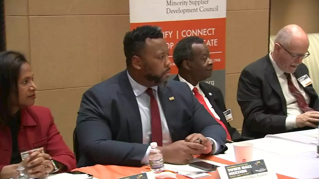 Chicago mayoral candidates discuss plans for awarding minority contracts in city