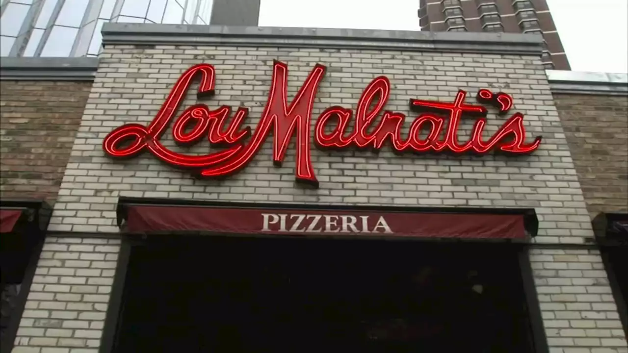 Win free Lou Malnati's by telling Chicago pizza spot if you like 'innie' or 'outie' thin crust pie