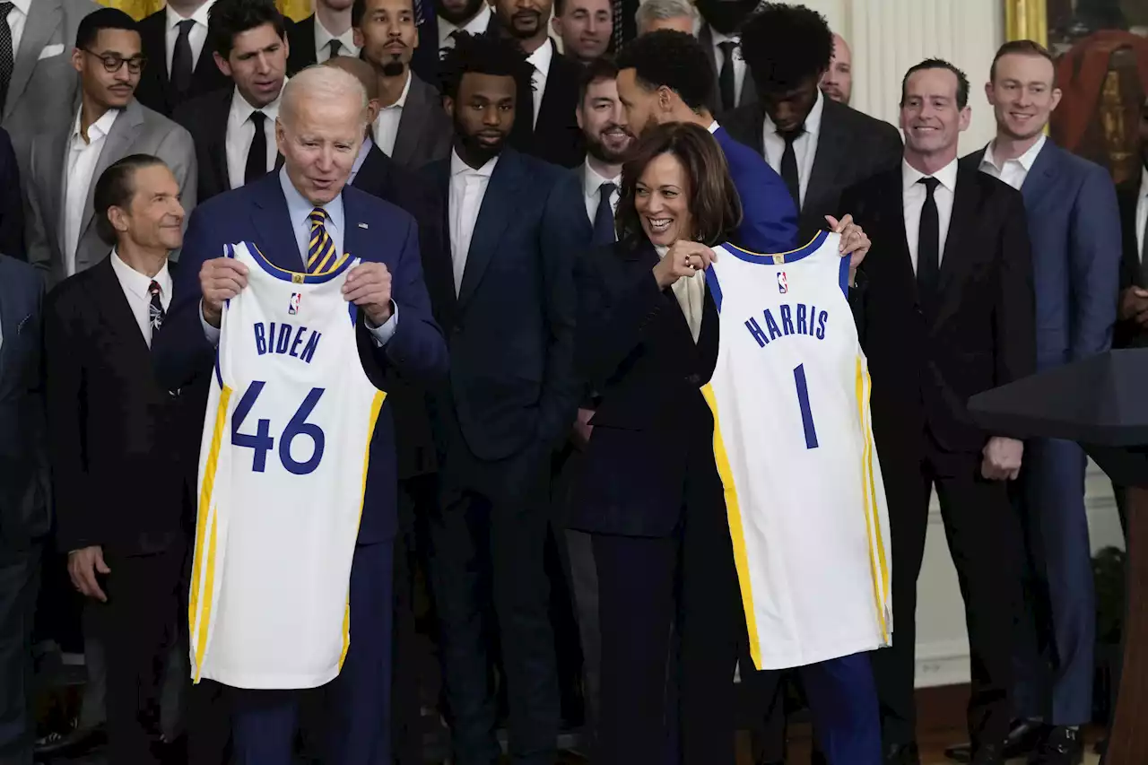 Biden welcomes the Warriors, pledges support for California