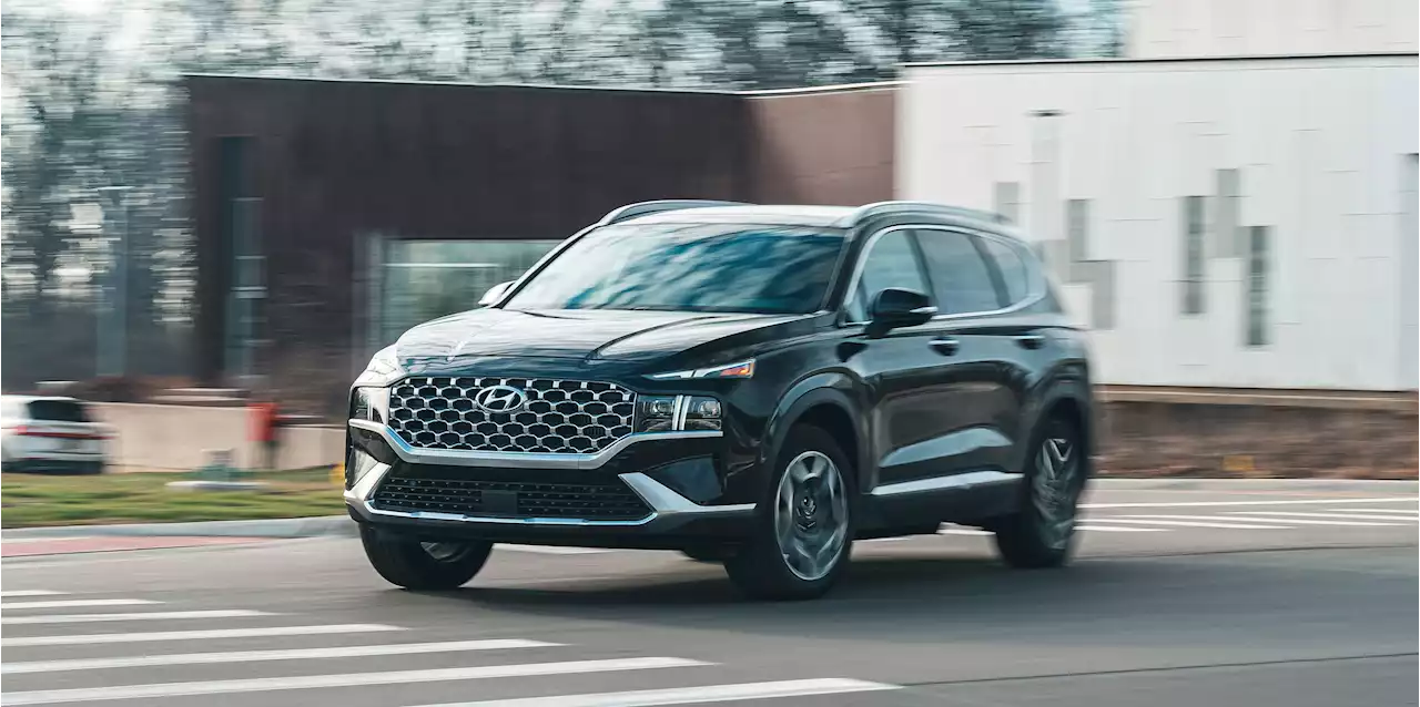 2022 Hyundai Santa Fe PHEV Tested: Just Get the Regular Hybrid Instead