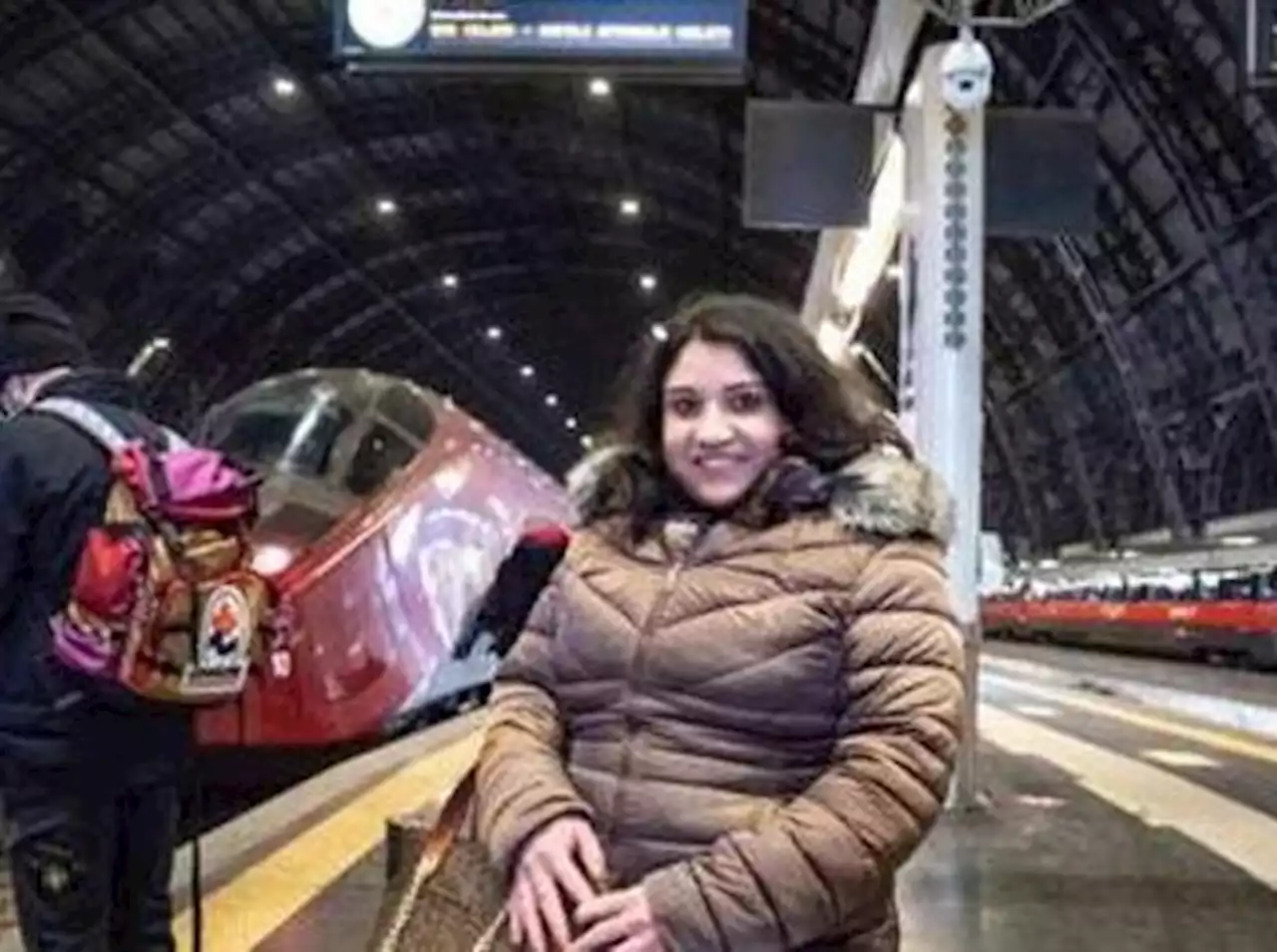 Giuseppina Giuliano, la bidella pendolare da Napoli a Milano: «Treno costa meno di una stanza in affitto»