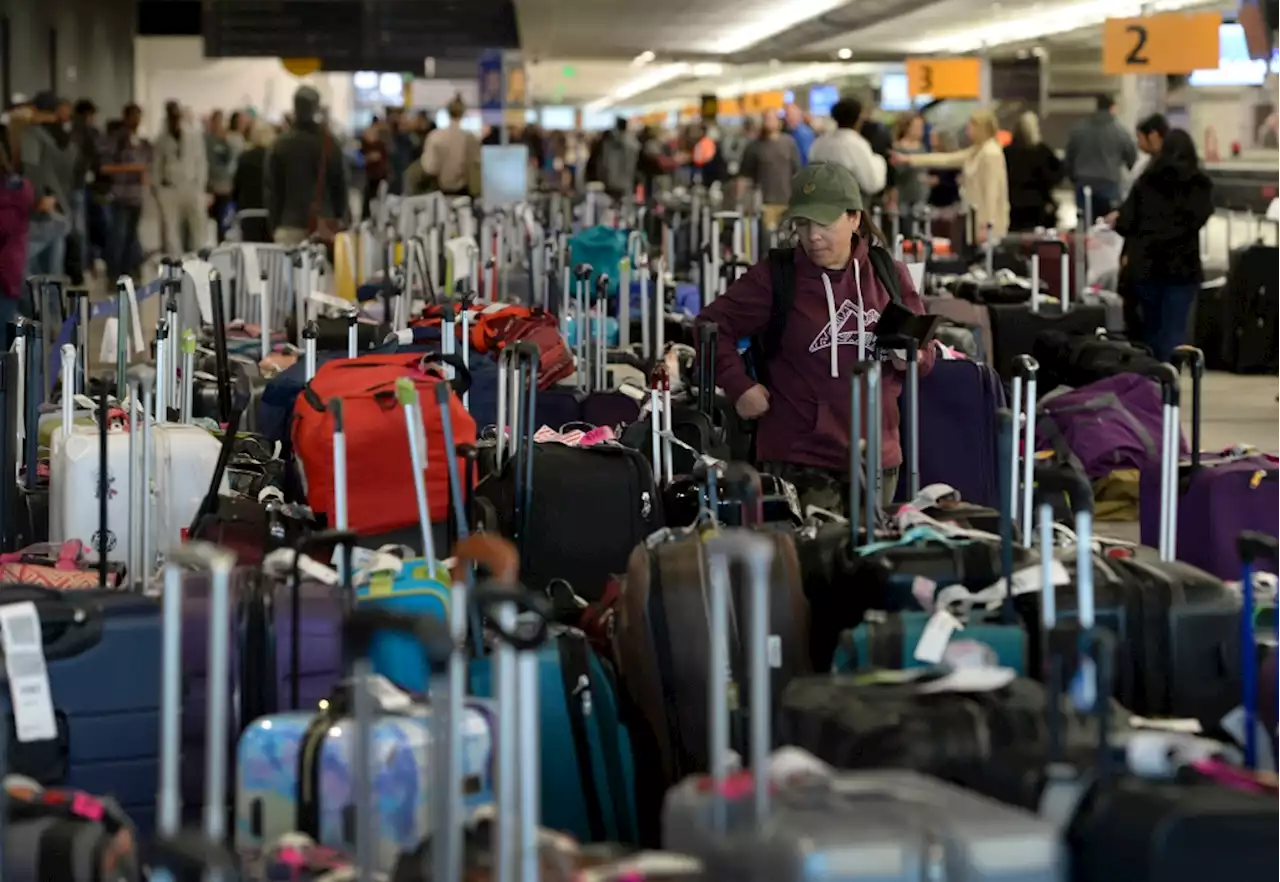 Southwest pilots plan vote to authorize strike after holiday travel chaos