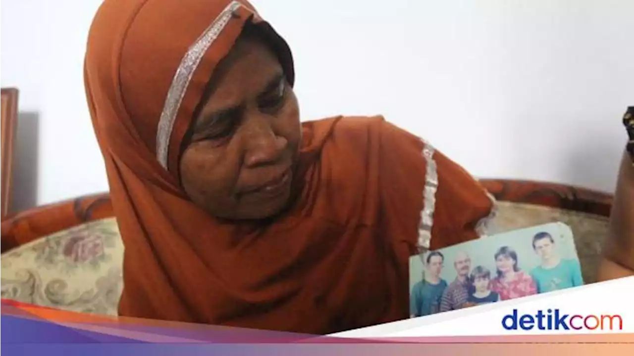 Haru Bule AS Rela ke Jombang demi Temui Pengasuh yang Berpisah 10 Tahun