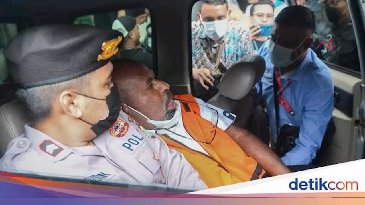 Kondisi Lukas Enembe Diklaim Darurat, KPK Bilang Tak Ada yang Gawat