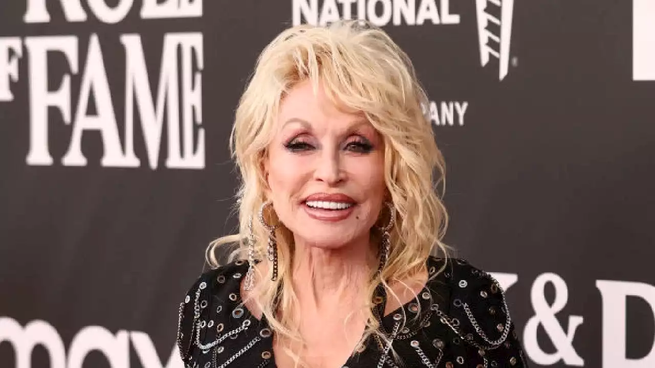 Dolly Parton Gives Rare Insight Into Her Marriage to Carl Thomas Dean ...