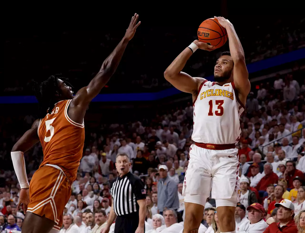 Offensive meltdown dooms No. 7 Texas in loss to No. 12 Iowa State