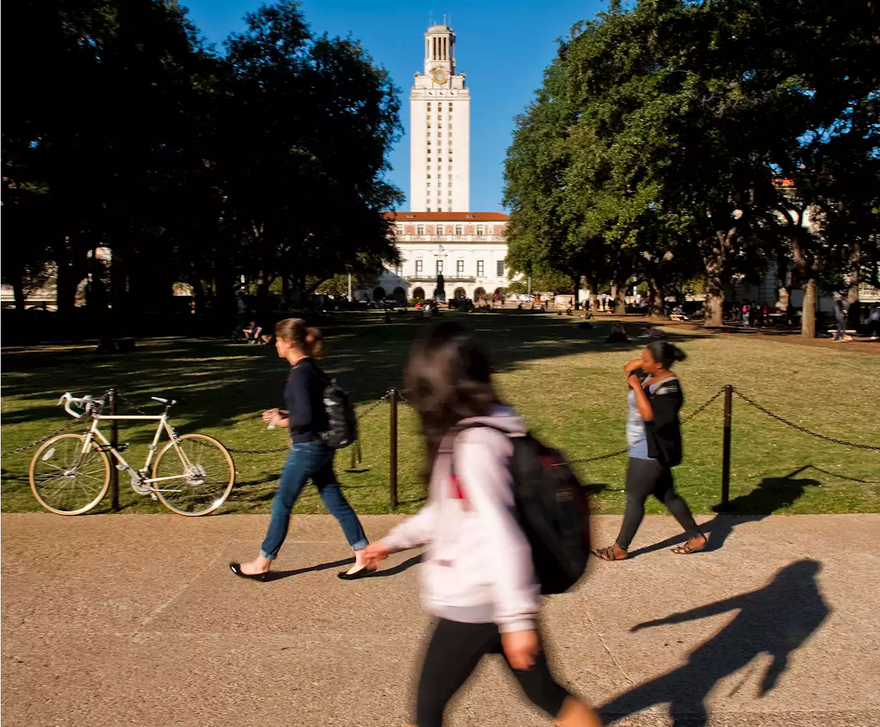 UT-Austin blocks access to TikTok on campus Wi-Fi networks in response to Abbott directive