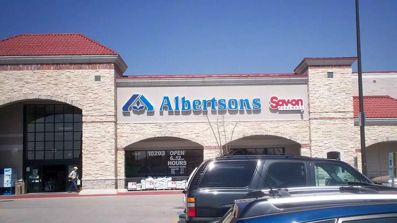 Washington state court OK’s Albertsons’ merger $4B dividend