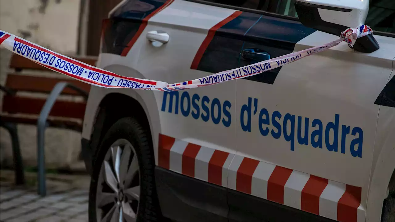 Investigan la muerte de una mujer encontrada con un cuchillo clavado en Balaguer, Lleida