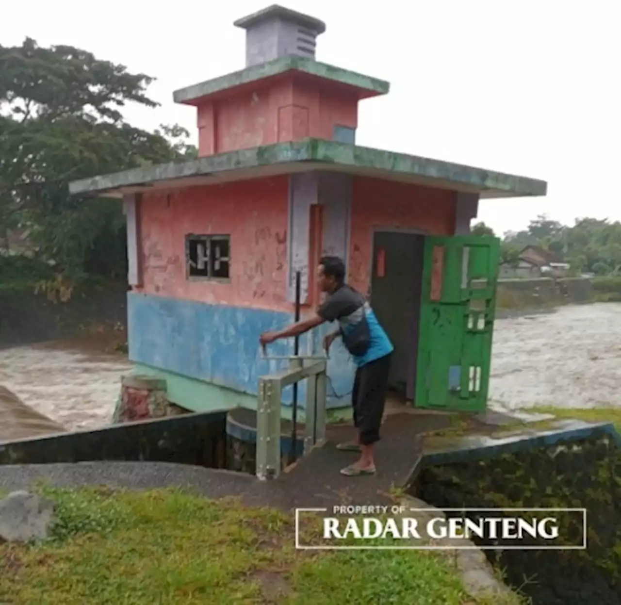 Awas, Debit Air di Dam Garit Naik