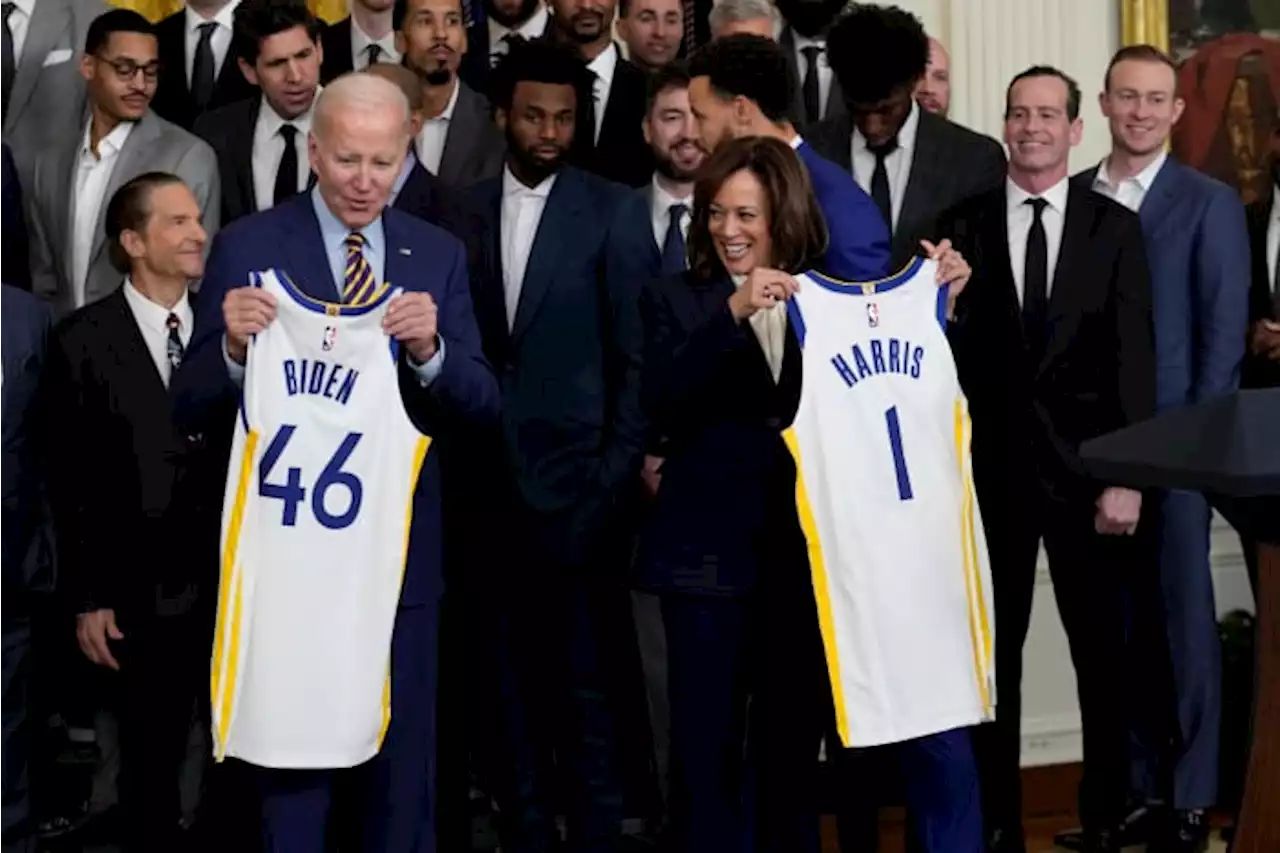 Biden welcomes the Warriors, pledges support for California