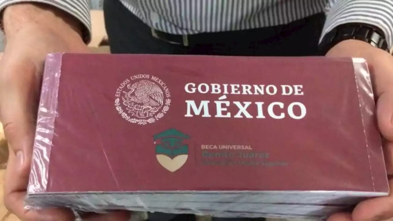 Reanudan Beca Benito Juárez para alumnos de prepa ¿Cuándo puedes recogerla?