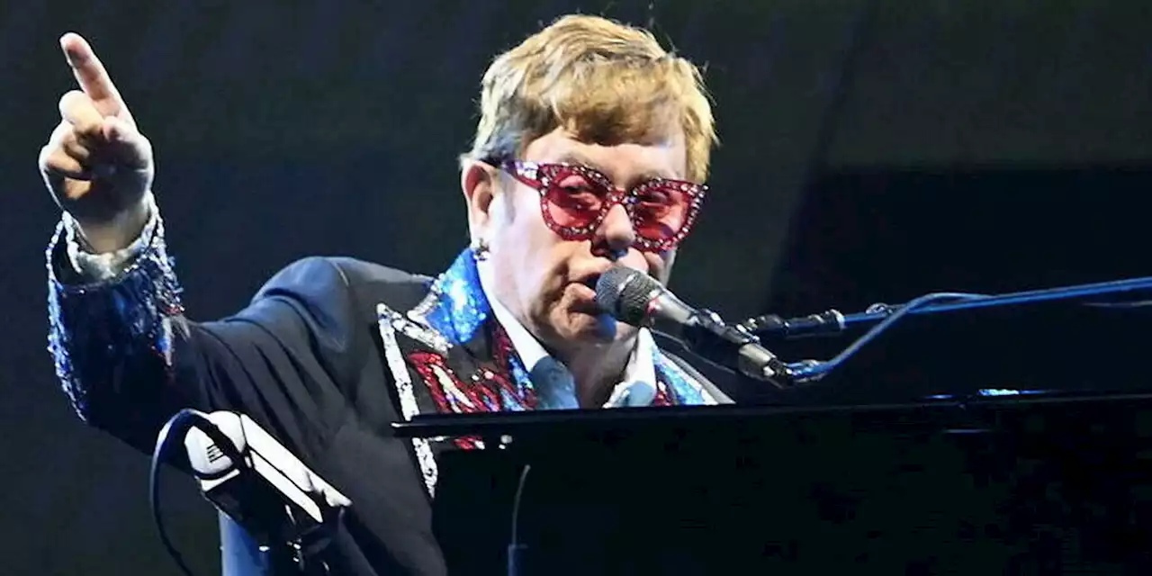 Elton John engrange plus de 700 millions de dollars avec sa tournée d’adieu