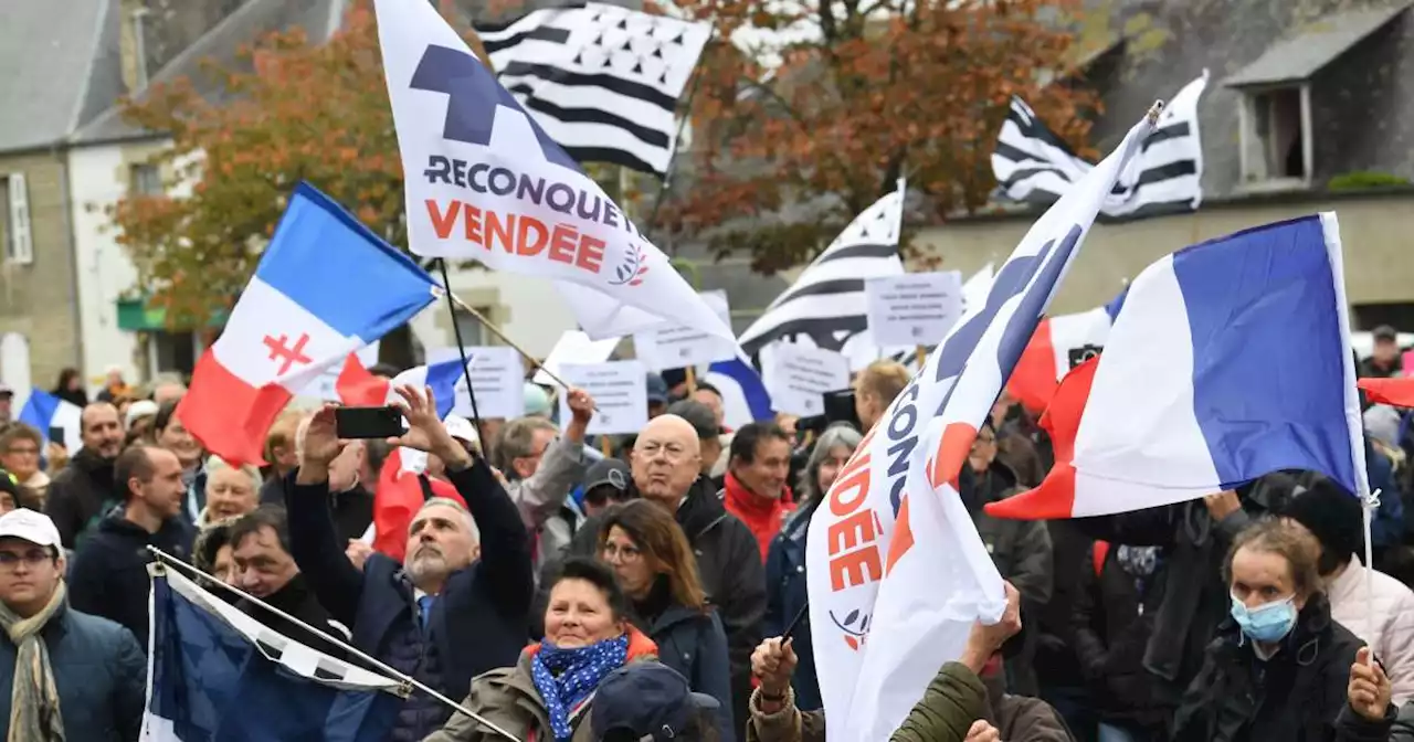 « L’extrême droite a joué sur le complotisme, et ça a marché » : retour à Callac après l’abandon d’un projet d’accueil de réfugiés