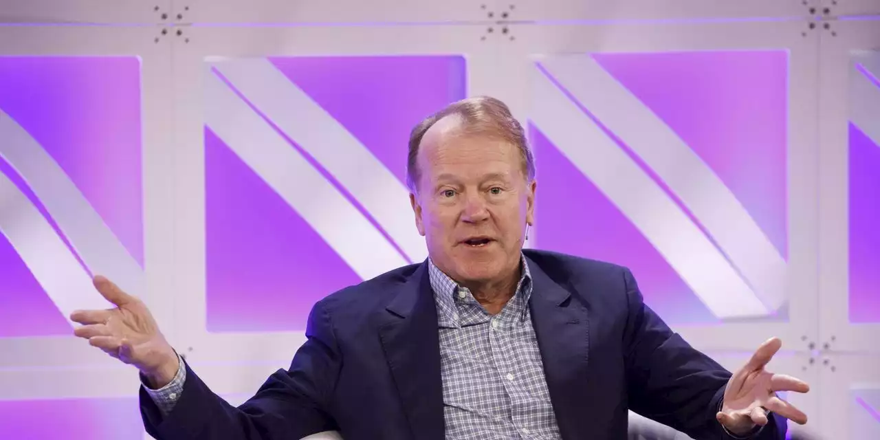 John Chambers expects a 'tough' 2023 but plenty of opportunities for AI, cybersecurity